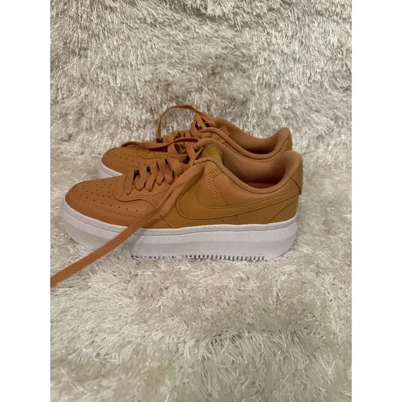 NIKE ALTA 2&quot; HI PLATFORM TRAINERS WOMEN SHOES BROWN SIZE 8 NEW cognac