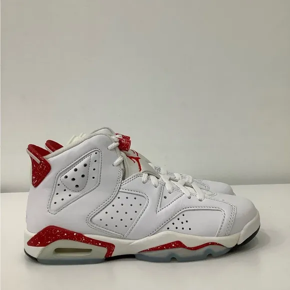 Nike Boys Air Jordan 6 Retro 384665-162 White Lace-Up Sneaker Shoes Size 4 Y