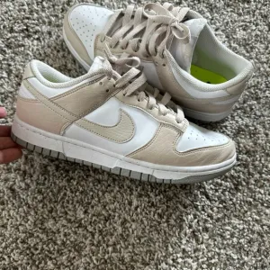 Nike Dunk Low Women's Cream Sneakers Size 8.5 Style DN143-100