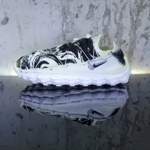 Nike ISPA MindBody Shoes Size 10 Black White Off White New