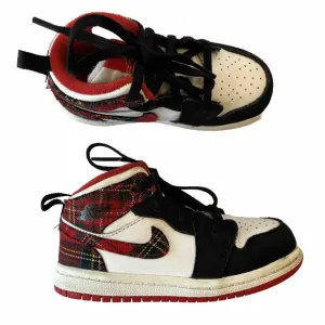 Nike Jordan 1 Mid Bad Santa | Size 8C | Youth Retro Plaid White Shoes Sneakers
