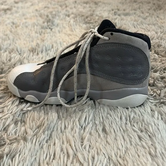 Nike Jordan 13 Retro Atmosphere Grey Sneaker