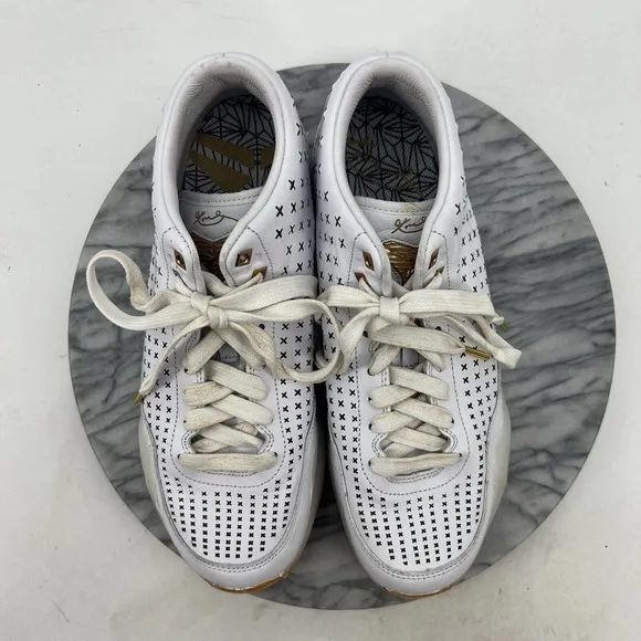 Nike Kobe X Mid EXT White Gum Sneakers Mens 9.5 Basketball Shoes 802366-100