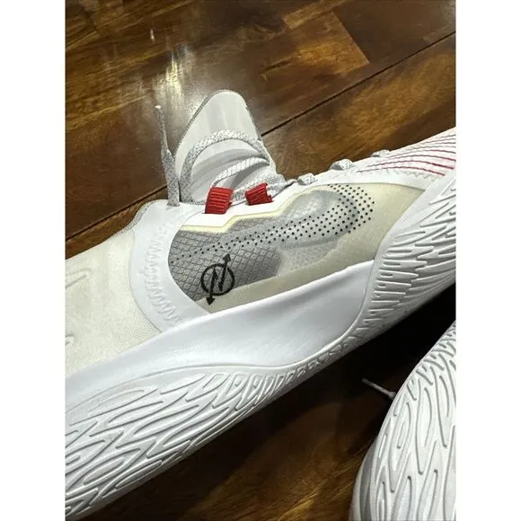 Nike Kyrie Flytrap 5 Mens Size 13‎ White Red Athletic Shoes Sneakers CZ4100-100