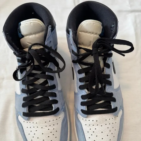 Nike Men’s 13 Jordan 1 Retro High OG Shoes Sneakers in University Blue