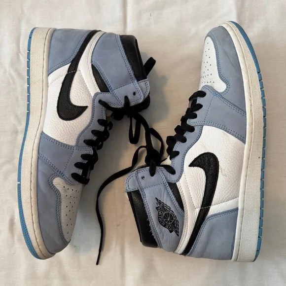 Nike Men’s 13 Jordan 1 Retro High OG Shoes Sneakers in University Blue