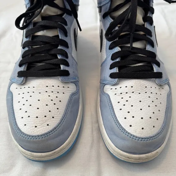 Nike Men’s 13 Jordan 1 Retro High OG Shoes Sneakers in University Blue