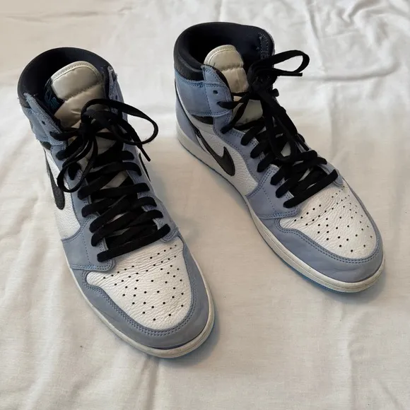 Nike Men’s 13 Jordan 1 Retro High OG Shoes Sneakers in University Blue