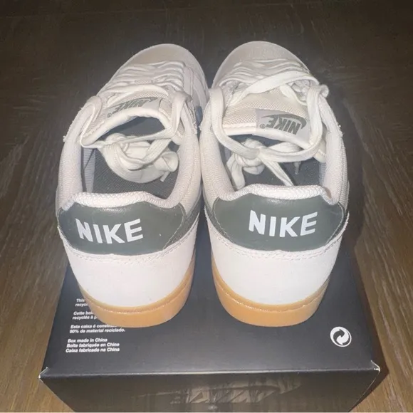 Nike Mens Field General Retro Soccer Shoes 10 HF3165-103 Ivory Green New In Box
