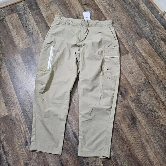 NIKE Men's Sportswear Style Essentials Unlined Cropped Pants  SIZE: 36
