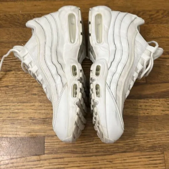 Nike Mens Triple White Air Max 95 Essential CT1268-100 Athletic Shoes Size 10