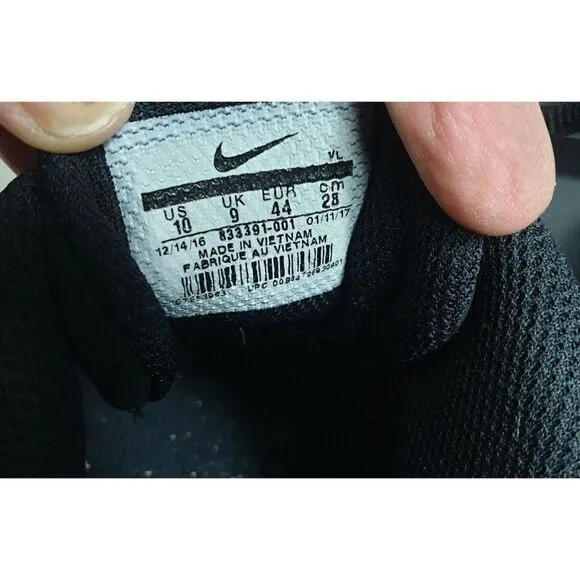 Nike Men's Vapor Shark 2 Football Cleats Black White Size 10