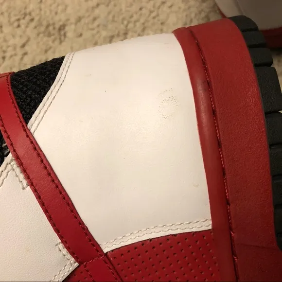 Nike Retro High Shoes (9.5)