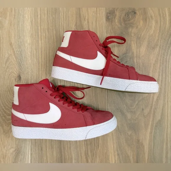 Nike SB Zoom Blazer Mid University Red Shoes 864349-602 Size 6 EUC