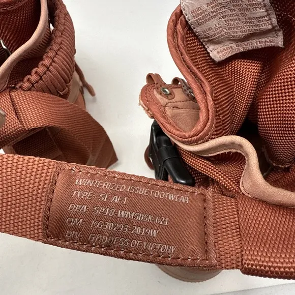 Nike SF Air Force 1 Boot Shoes Men Size 9 Womens 11 (864024-204) Dusty Peach