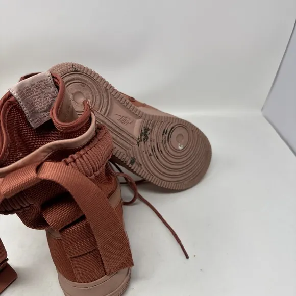 Nike SF Air Force 1 Boot Shoes Men Size 9 Womens 11 (864024-204) Dusty Peach