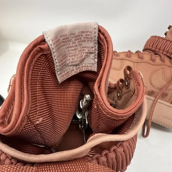 Nike SF Air Force 1 Boot Shoes Men Size 9 Womens 11 (864024-204) Dusty Peach