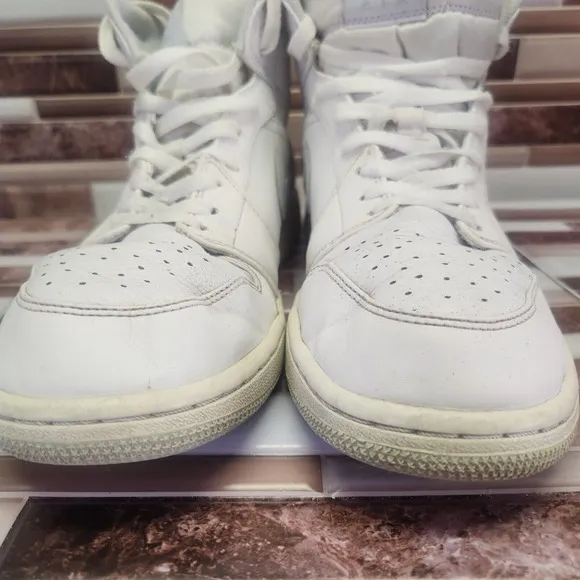 Nike Shoes Men's 11 Air Jordan 1 Retro White Leather Athletic