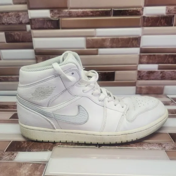 Nike Shoes Men's 11 Air Jordan 1 Retro White Leather Athletic