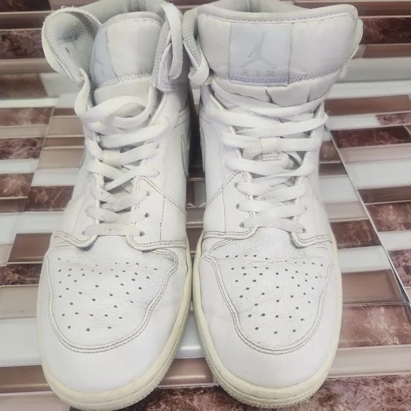 Nike Shoes Men's 11 Air Jordan 1 Retro White Leather Athletic