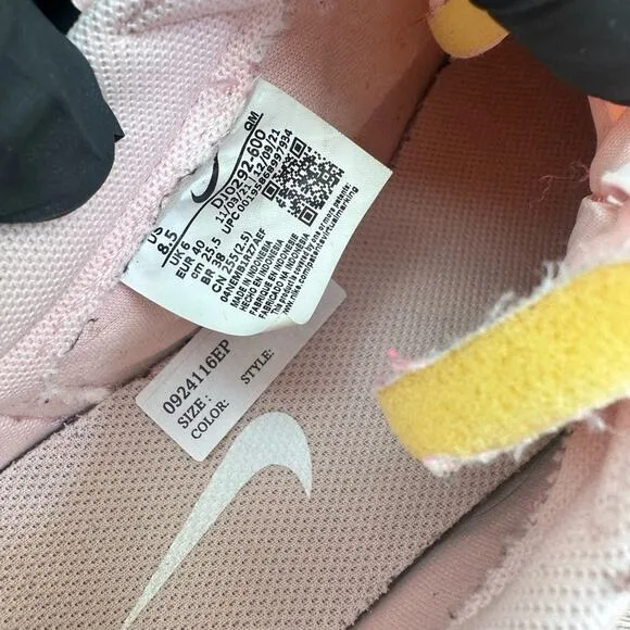 Nike Size 8.5 Women's Blazer Low Platform Sneaker Shoes Pink: DJ0292-600