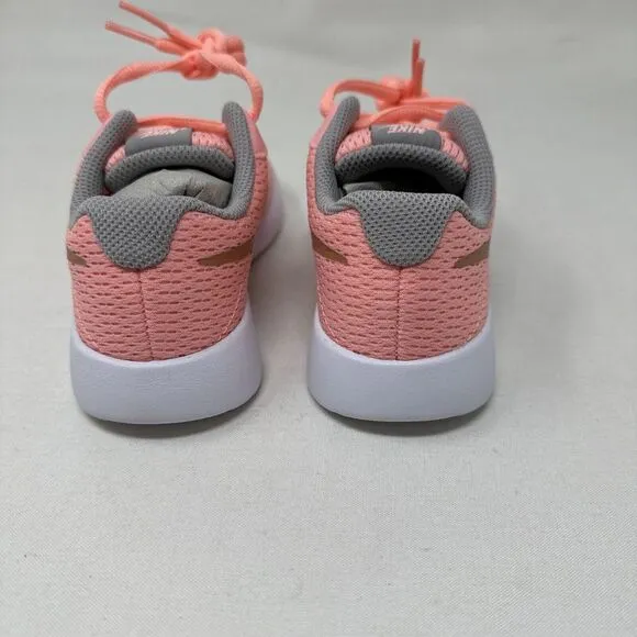 Nike Tanjun Youth 10.5c Girls Pink Gray‎ &amp; Gold Sneakers Shoes 818385-607 New