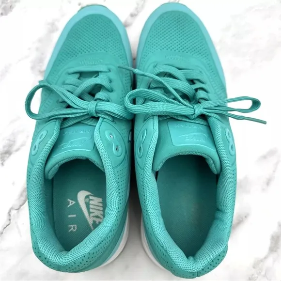 Nike Womens Air Max 1 Ultra Moire 704995-401 Teal Green Running Shoes Sneakers