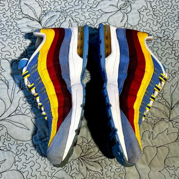 NIKE Women's Air Max 95 Zen Multicolor Atletic Shoes Sz 7