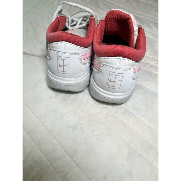 Nike Women’s Court Athletic Shoes Size 9 White Pink