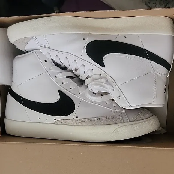 Nike womens shoes