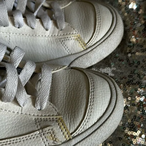 Nike Youth Blazer Mid-Top White Sneakers Size 5.5