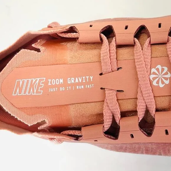 NIKE ZOOM GRAVITY ORANG AND WHITE RUNNING SHOES ATHLEISURE SNEAKERS