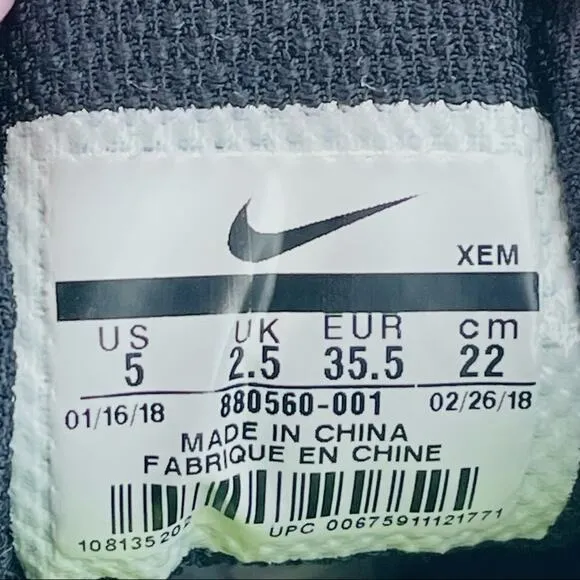 NIKE ZOOM PEGASUS 34 BLACK AND WHITE RUNNING SHOES / ATHLEISURE SNEAKERS
