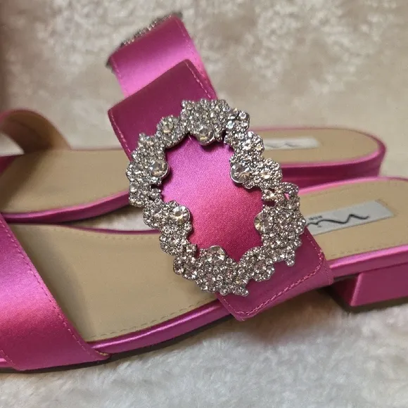 Nina Shavone Ultra Pink Crystal Satin Sandals 7M NWT