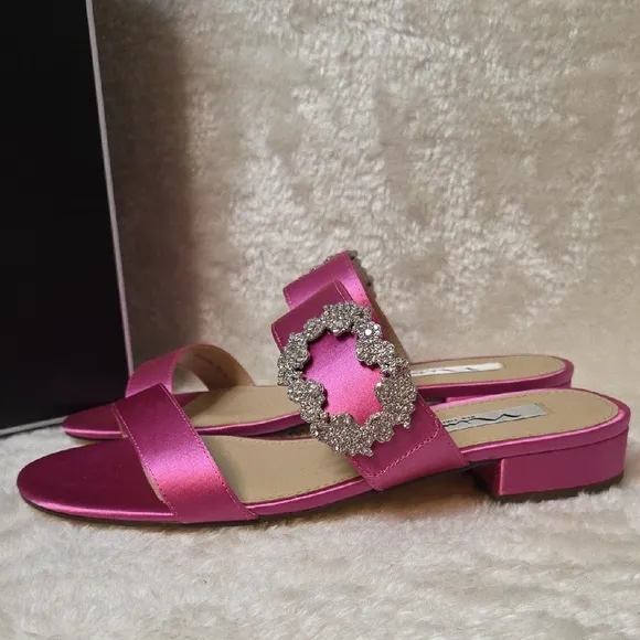 Nina Shavone Ultra Pink Crystal Satin Sandals 7M NWT