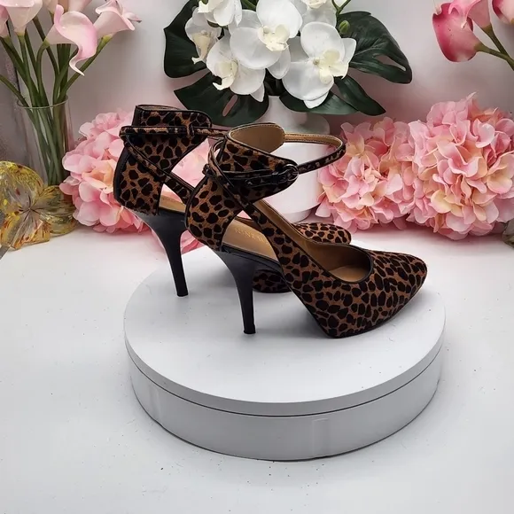 Nine West Animal Print Real Calf Hair Ankle Strap Heels Pumps Shoes 8M
