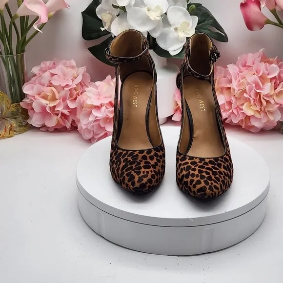 Nine West Animal Print Real Calf Hair Ankle Strap Heels Pumps Shoes 8M
