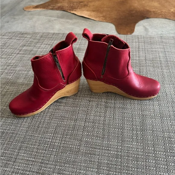 No.6 Clogs Red Leather Ankle Boots Wedge Size 37 EUC