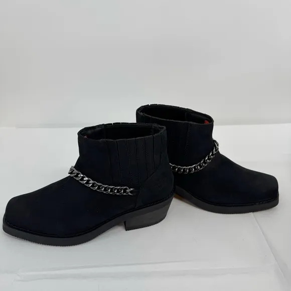 NWB Harley-Davidson® Women's 9.5 Korsen Chain Black Leather Ankle Boots D87241