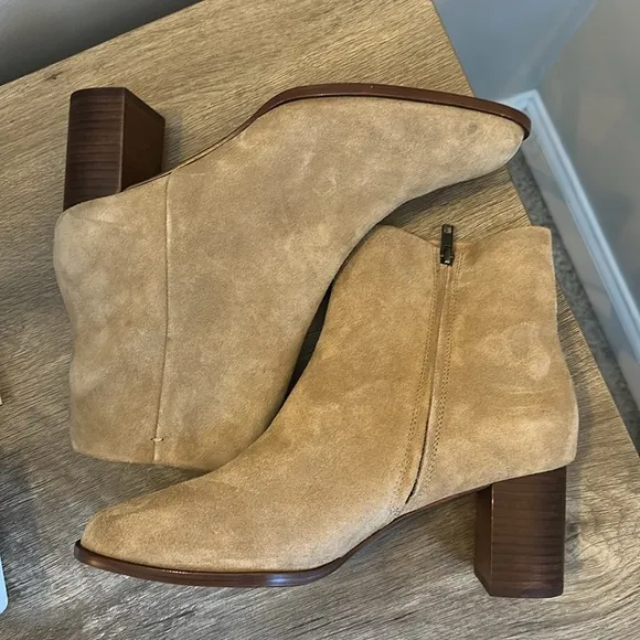 NWOB Madewell The Mira Side-Seam Ankle Boot in Suede Walnut Shell Size 12 NH202