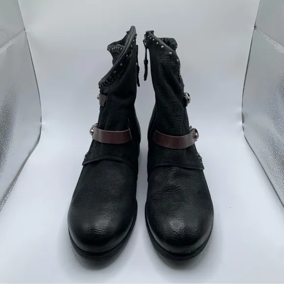 NWOB Miz Mooz Womens Sambuca Leather Laceless Ankle Boots 39 US 8-8.5 black 2706
