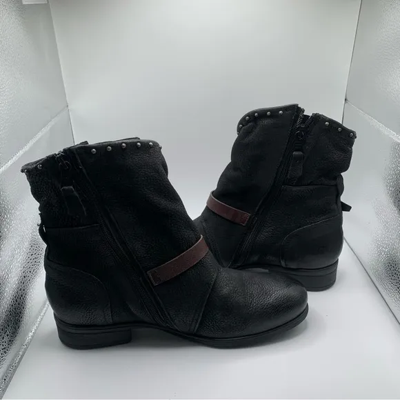 NWOB Miz Mooz Womens Sambuca Leather Laceless Ankle Boots 39 US 8-8.5 black 2706