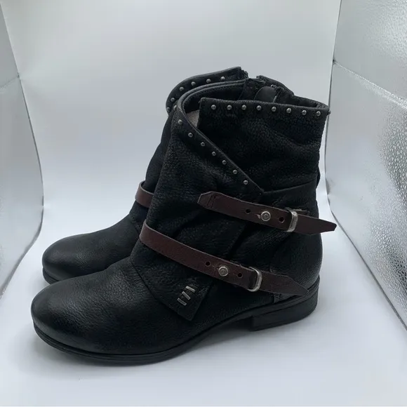 NWOB Miz Mooz Womens Sambuca Leather Laceless Ankle Boots 39 US 8-8.5 black 2706