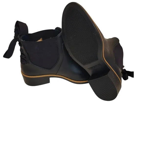 NWOT Bernardo Navy Rain Booties Size 9.5US/ 40F