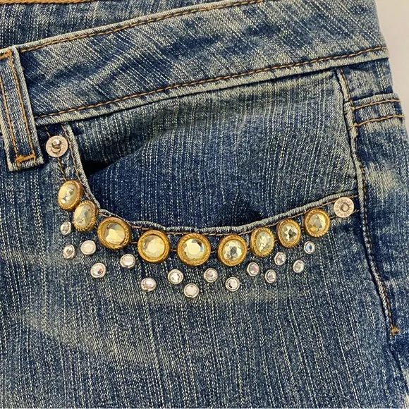 NWOT Cache Women’s Bedazzled Front/ Back Y2K, Vintage Flared Jeans Size 12.