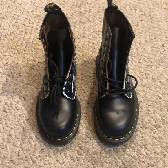 NWOT Dr Martens studded Boots