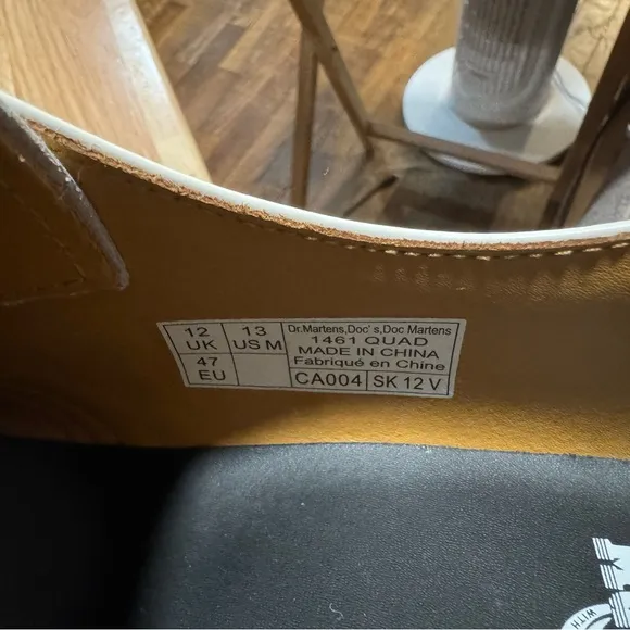 NWOT Dr. Martins Cream Leather Shoes