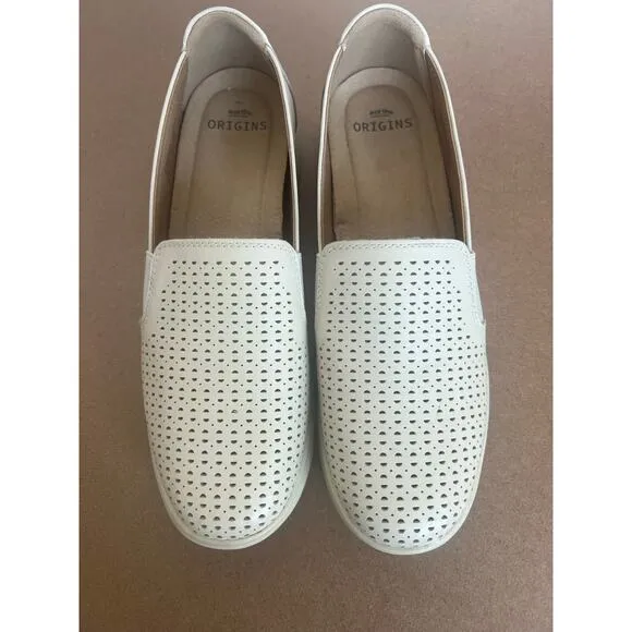NWOT Earth Origins Elin Cream Leather Laser Cut Slip-On Casual Sneaker Shoe 8.5W
