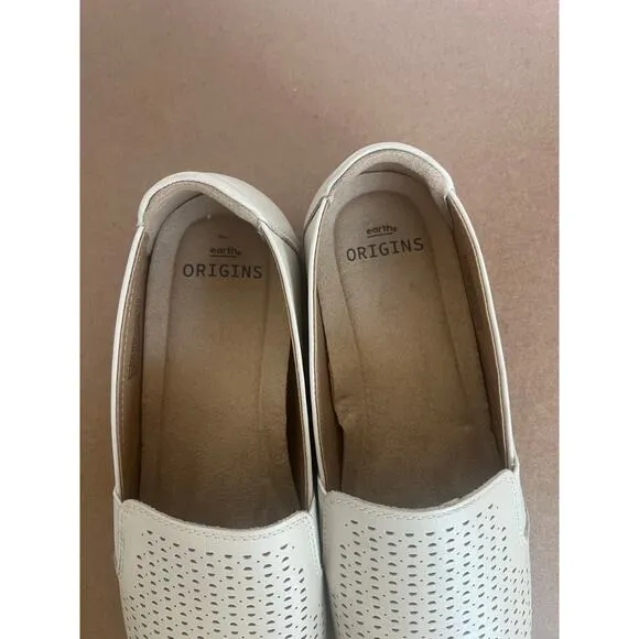 NWOT Earth Origins Elin Cream Leather Laser Cut Slip-On Casual Sneaker Shoe 8.5W