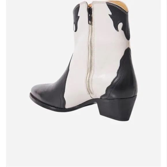 NWOT Free People Shoes New Frontier Western Boot in Arctic Fox Combo
